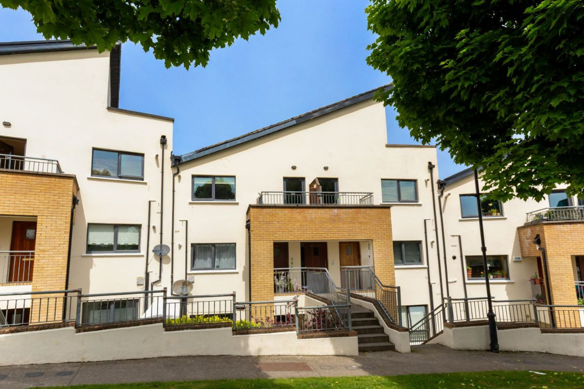 Qualitas Ireland Portfolio - Kiltipper Gate